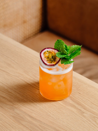 Steve the Bartender's Cocktail Guide (Hardcover)